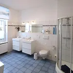 Haus Der Kurzen Wege *