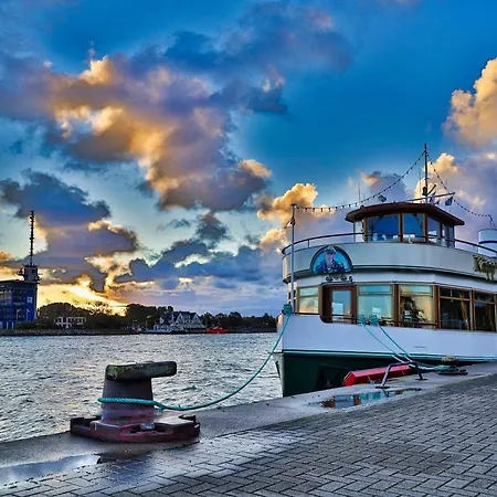 Haus Der Kurzen Wege * Rostock